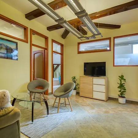 Bota Apartman Апартаменти *