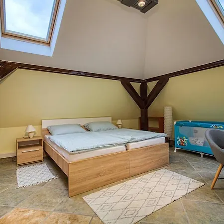 Апартаменти Bota Apartman Еґер